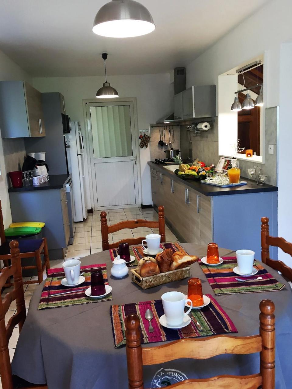 Capucine les Hauts La Rivière Extérieur photo
